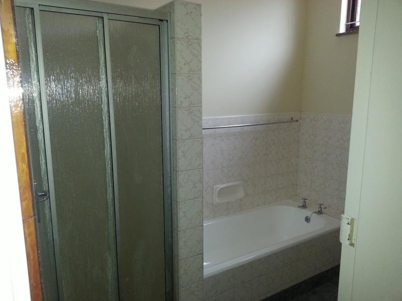 To Let 4 Bedroom Property for Rent in Monte Vista Western Cape